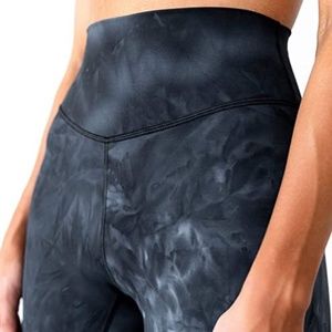 Kamo Fitness High Waisted 25" Inseam Ellyn Leggings - BLACK TIE DYE - Size M